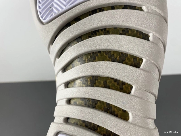 12 “Phantom” Jordan FD9101-007 737 Air DailyWear 1107